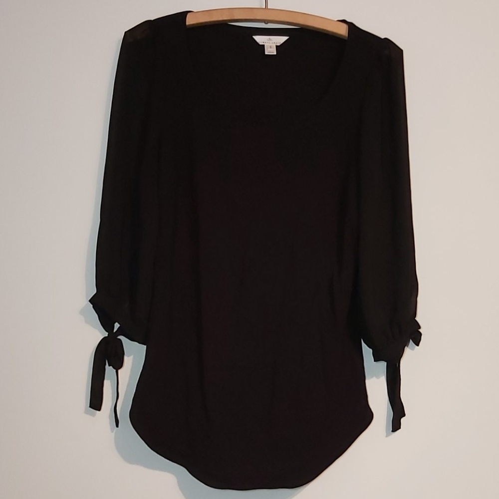Dressy quarter sleeve top